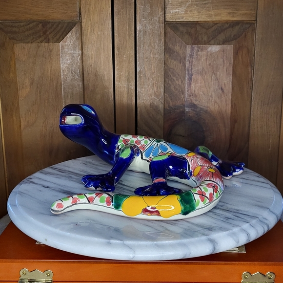 Pottery Gecko - Picture 9 of 17